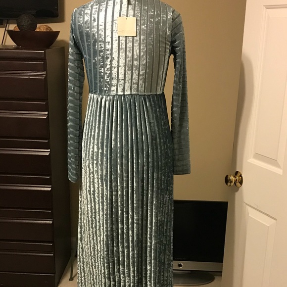 NWT Maxi Dress - Picture 2 of 3